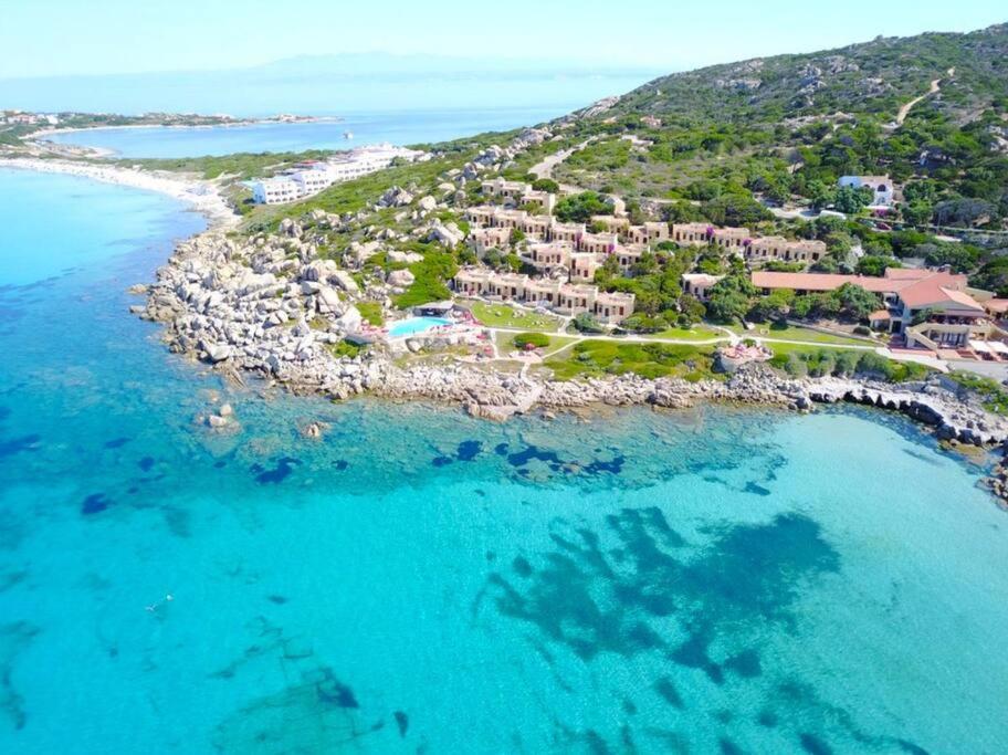 Appartamento A Baia Santa Reparata Exterior photo